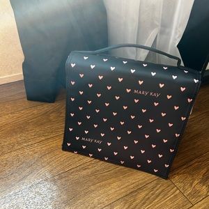 Mary Kay travel bag with hook